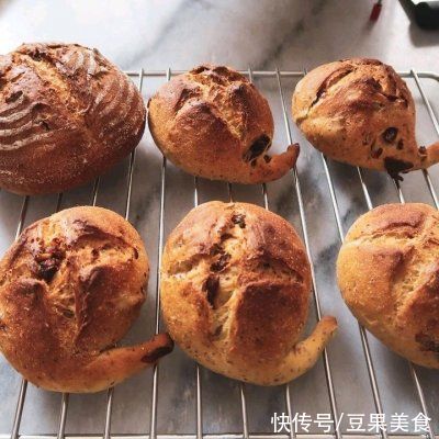 吴宝春|无限次回做的软欧「桂圆全麦面包」
