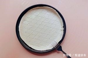 只需手抓饼就可以做的披萨，下班回家做好就能吃，营养卫生又健康
