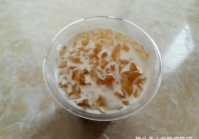 龙宝|奶茶店老板:茶叶和它煮一煮,比奶茶还好喝,每天卖出几百杯