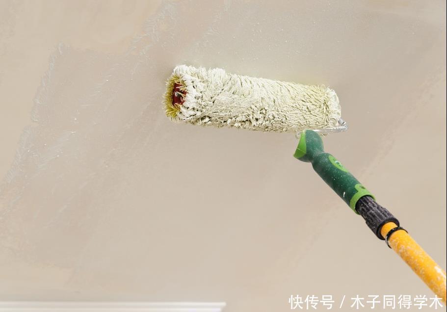 边缝|入住不到半年，墙面开裂、鼓包又掉皮，都怪你装修时没做好这件事