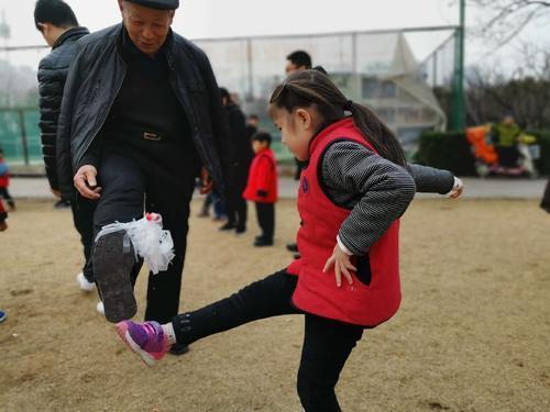 孩子|为何国内孩子的腿没有欧美国家孩子的直家长得改掉这些陋习才行