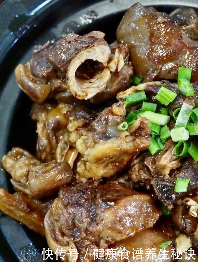 同安风味的土菜就隐藏在这幢小楼内!