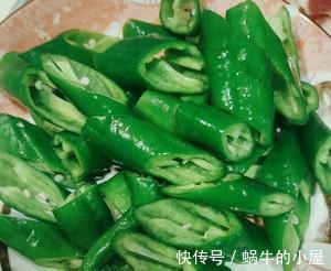 家常下饭菜,青椒炒五花肉,简单美味营养,小心米饭吃多了