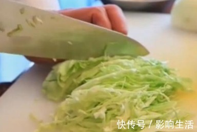 白菜包饺子放入它,简直就是人间极品,价格低廉还美味