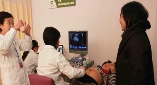 小张|四维B超产检孕妈满心期待,医生模棱两可的话,让妈妈猜了好几天