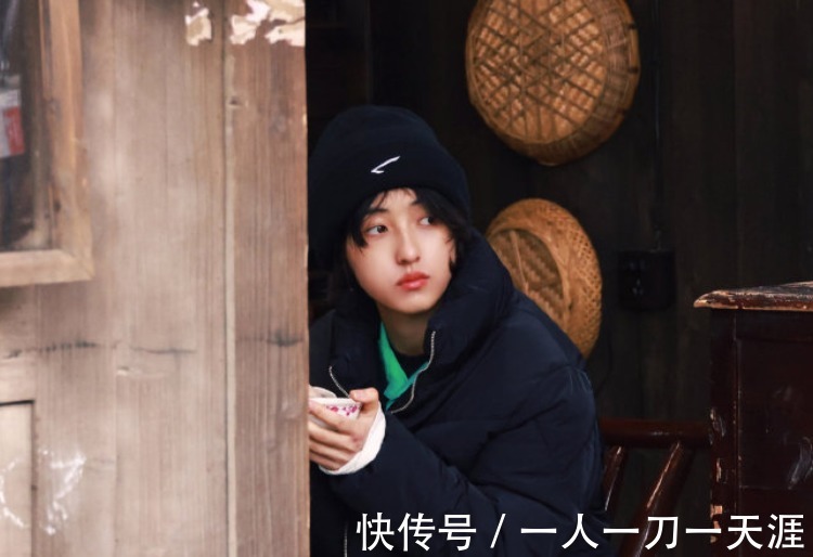 嘉宾|导演为何只选张子枫一位常驻女嘉宾看完首期节目后，终于明白了