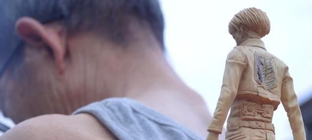 up主|废弃轮胎有何用？up主爆肝30天，用其制作进击的巨人-艾伦耶格尔