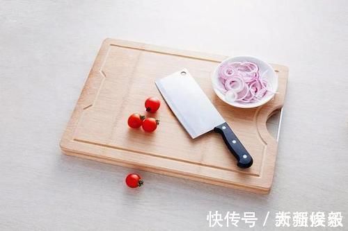 惹的祸|一岁男童体内查出多条活虫,医生提醒:都是家长这个习惯惹的祸