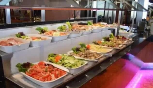 饮料|吃自助餐,聪明人只拿这3种“饮料”,老板的内心可能在“滴血”