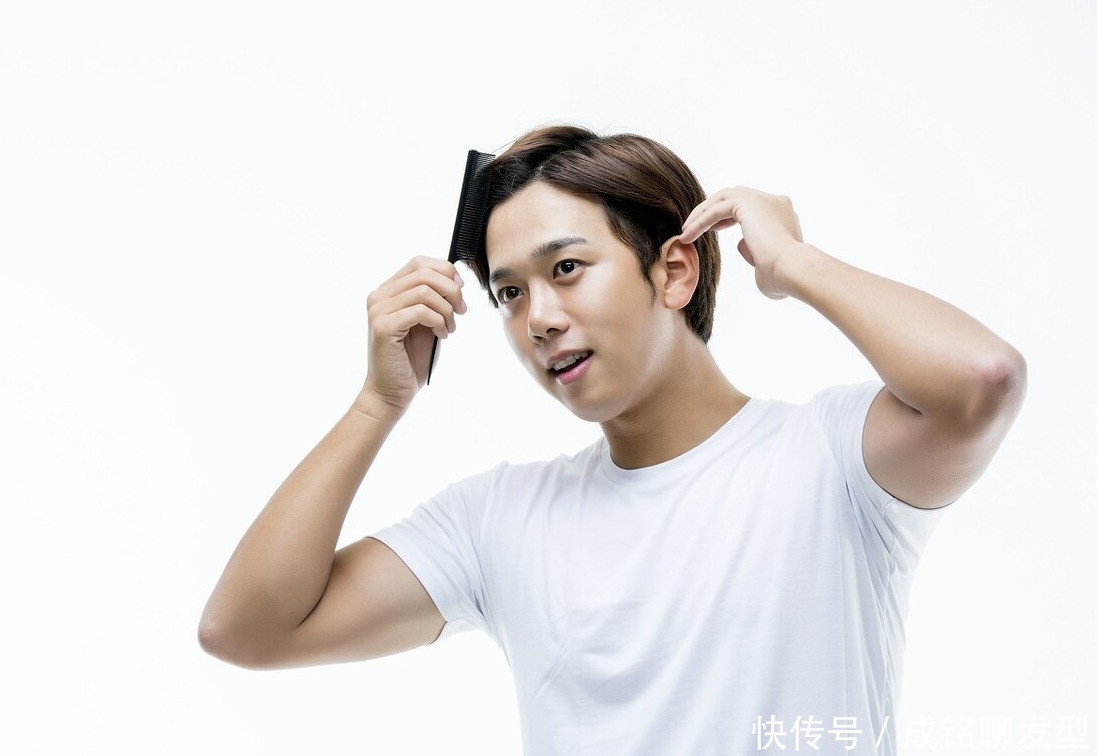 现在的男人都流行平头或光头,以前的中分头为什么都不喜欢了?