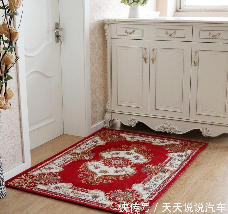 有钱人把门垫放这个位置,不得不感叹太聪明了,入住就知好处不少