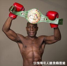 歹徒|全国武术冠军当街被暴打,是武术的没落还是武人的耻辱