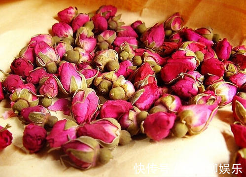 美容养颜|女医生都吃的“零食”，头发慢慢变黑，子宫干净了，皮肤更水嫩