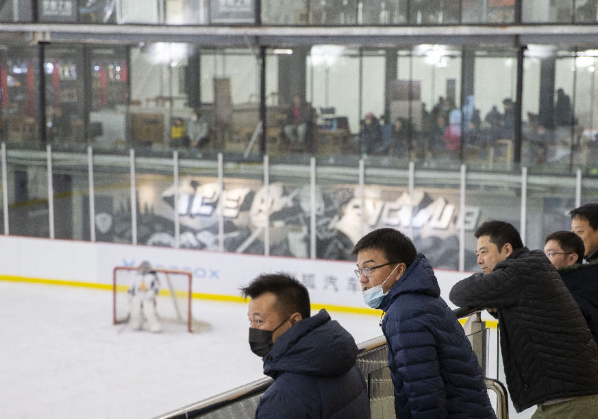 北京夢想ing隊(duì)|新華全媒+｜3600名小將！北京青少年冰球聯(lián)賽助燃冬奧熱情