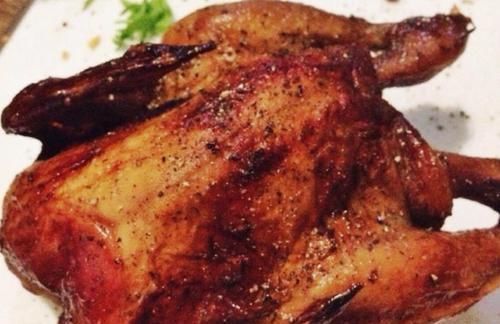 骨头|想吃烤鸡不用买,在家做超简单,皮脆肉嫩,香到差点连骨头都啃了