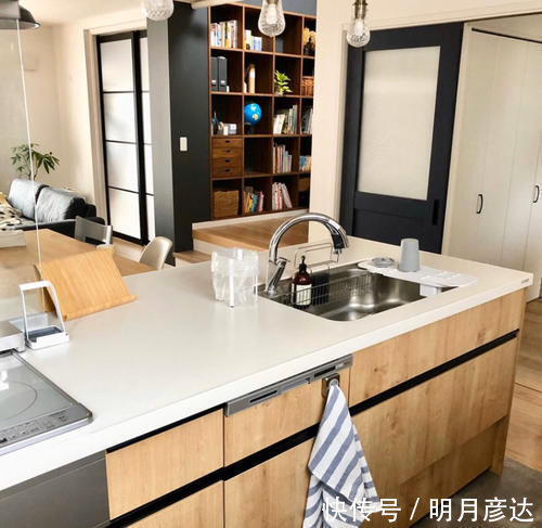 鞋柜|日本四口之家入住62㎡小家,鞋柜设计像千层塔,把空间运用得极致