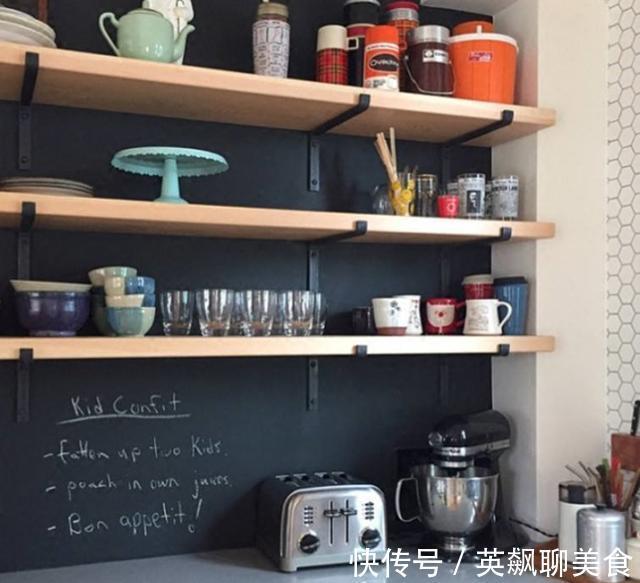 橱柜|日本厨房从来不装吊柜,而是用这便宜货来代替,可是咱们就不行