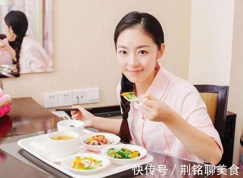 畸形|妻子怀孕丈夫要求邻居关掉wifi,邻居孩子硬核回怼,网友:太刚了