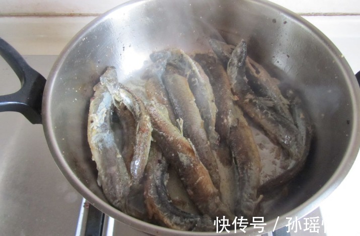 泥鳅|眼下最好吃的鱼，14块钱一斤，物美价廉，肉多味美，老少皆宜