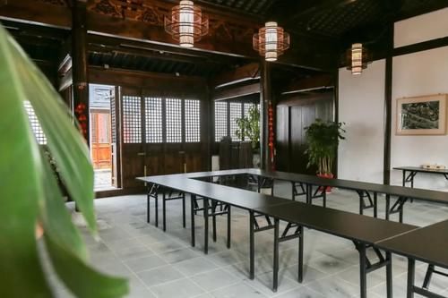 华阳老街拐角处，这间名为“庆阳书屋”的老宅有没有惊艳到你？