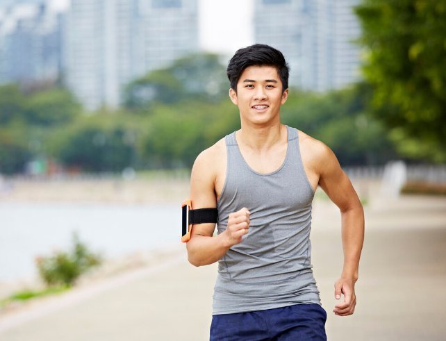 海鲜|40岁男子,尿酸高达810,查出肾衰竭,医生睡前这个习惯害了他