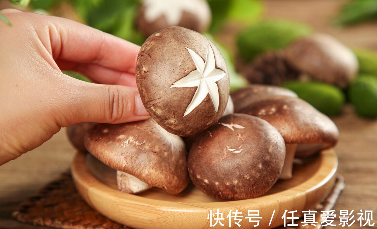 香菇|骨质疏松不能吃豆腐?医生忠告:想要骨质稳固,3物尽早忌口