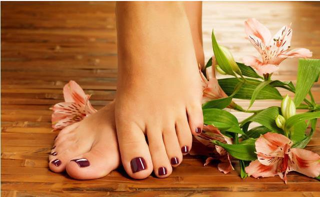 泡脚|寿命长不长，低头看看脚，若没有这5个“信号”，恭喜你易长寿