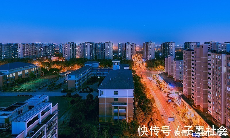 城市|地段为王！2021年买房建议：靠近3个地方，才有升值潜力