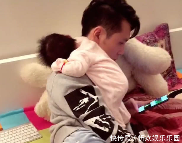 秀一波|佛系带娃火了,这大概是我见过最贵的披肩了