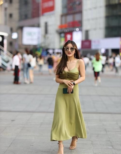 裙子 红色阔腿裤套装，气场强大，霸气十足，营造华丽的御姐风