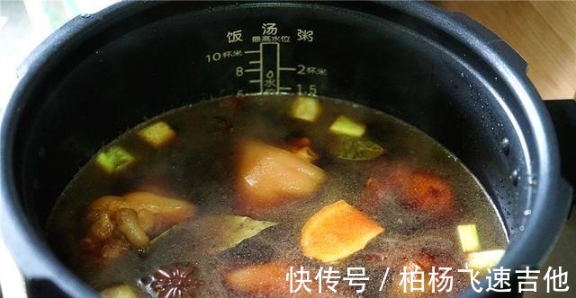 炒锅|猪蹄炖到脱骨烂，我只用45分钟，看步骤毫不夸张，好吃有窍门！