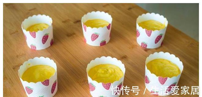 好吃|教你做玉米面发糕，简单搅一搅就上锅，做法零失败，比蛋糕还好吃