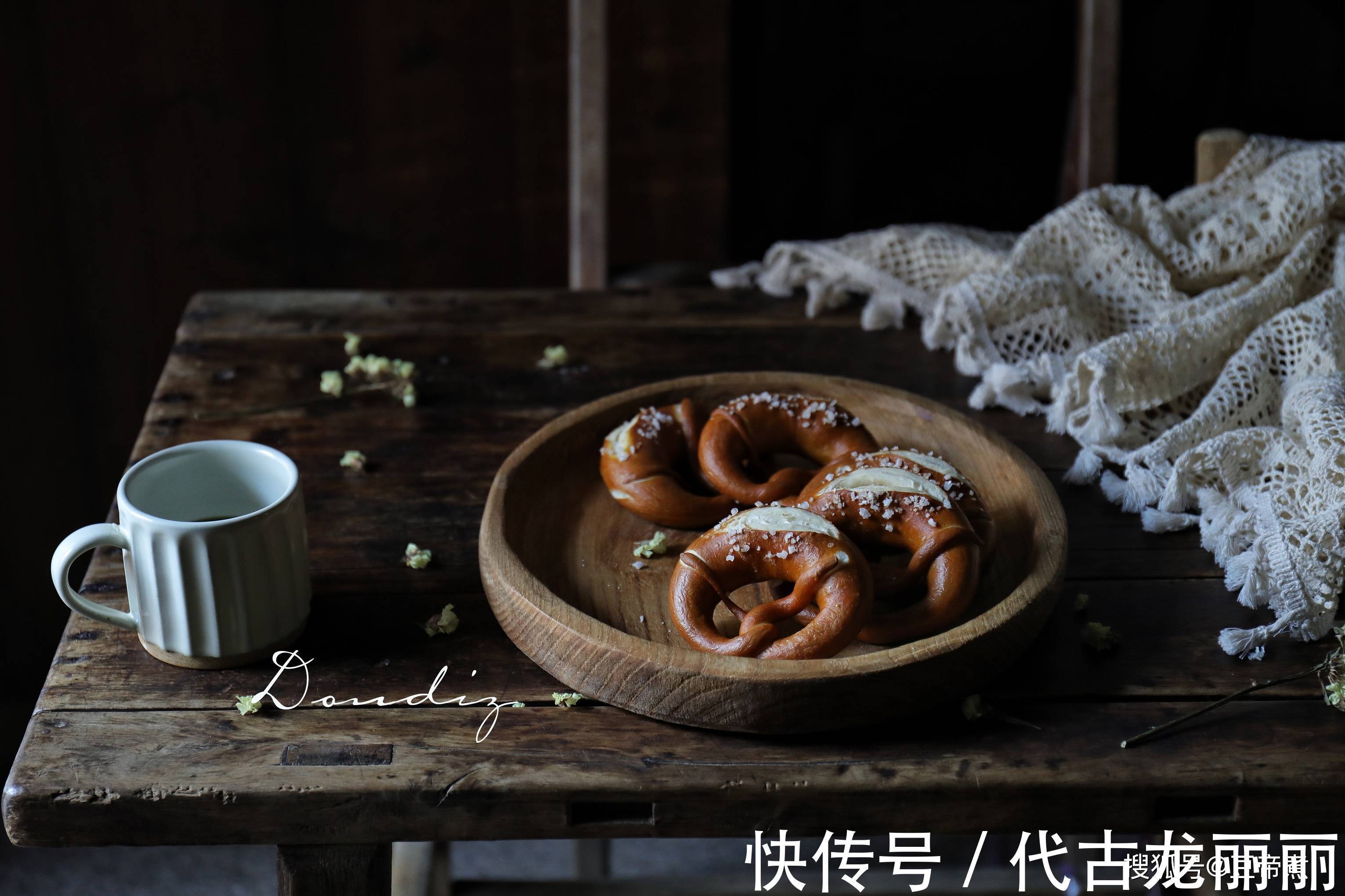 市场上卖得火爆的面包，做法没有你想的那么难，看一看你也就会