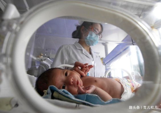 医生|1岁宝宝打完疫苗停止呼吸!医生父母太粗心,所有准爸妈注意