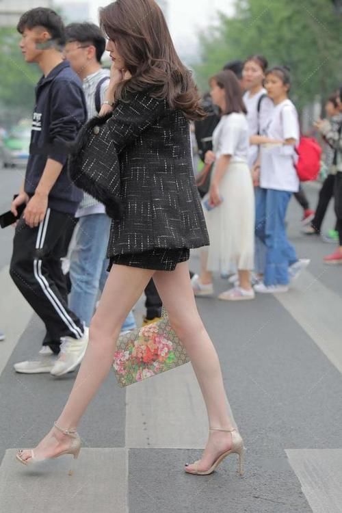 小香风套装穿搭，成熟稳重，修身又有气质