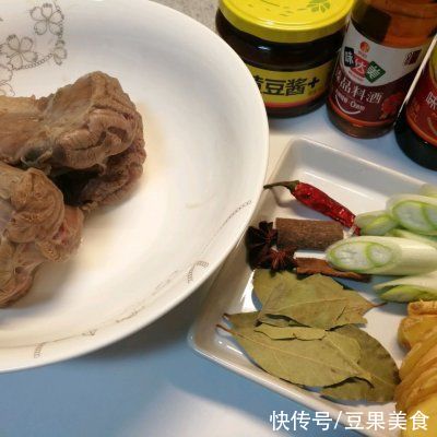 这样的年夜饭硬菜～酱香牛肉没人能抗拒