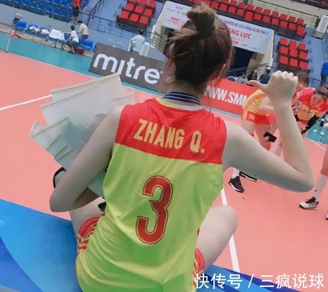 告别|中国女排迎来集体告别:10大国手名将正式宣布退役,1人年仅24岁