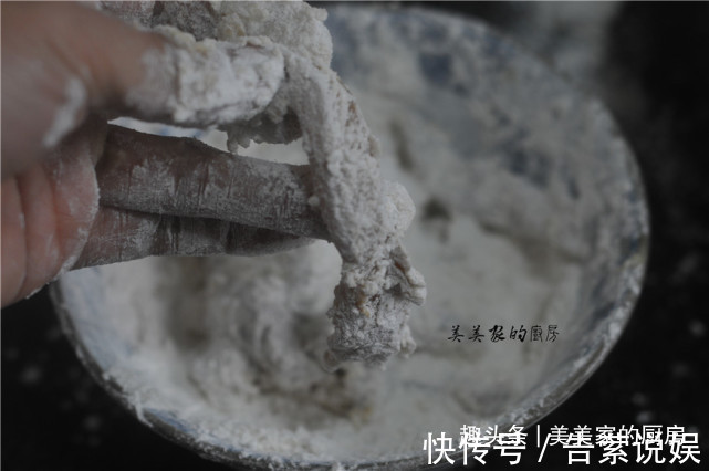 面糊|鸡胸肉的神仙吃法,外焦里嫩超酥香,每次做一盘,根本不够吃