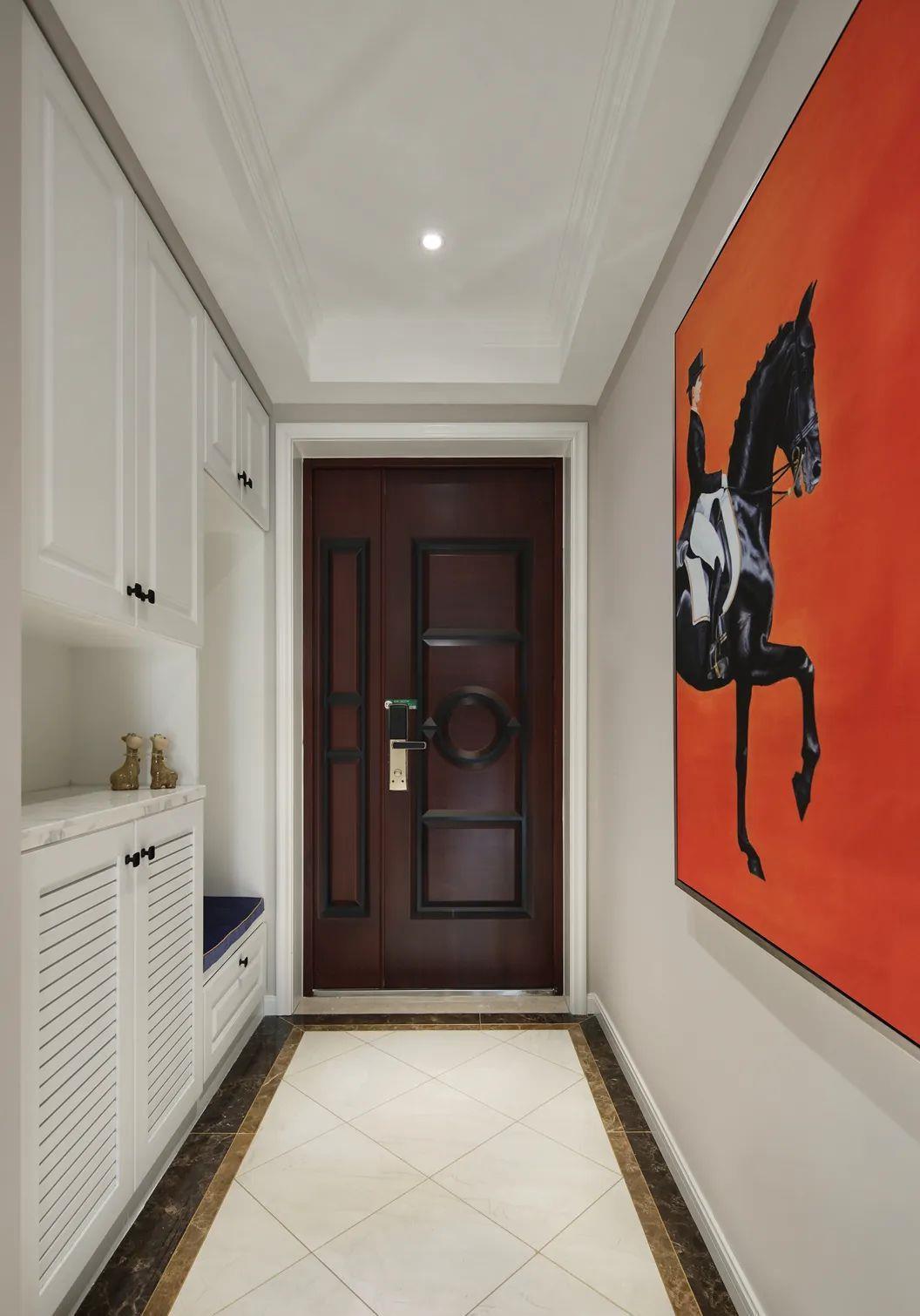 收纳|入户门厅只能放鞋子?看看别人家的设计,一进门就让人赞不绝口!