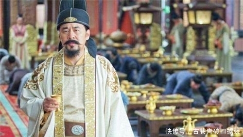 赵匡胤|赵匡胤打掉大臣两颗牙,大臣捡起牙后说了一句话,他马上认怂道歉