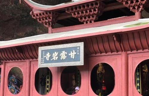 一根柱子撑起的古寺，日本建筑师三次来中国学习专家至今解释不清
