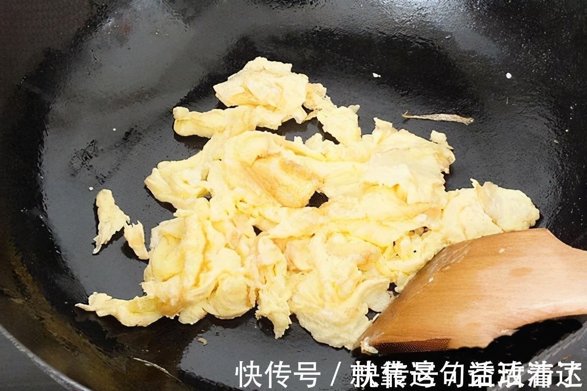 家宴|幼儿园亲子百家宴，被家长做成亲子“鸡蛋宴”，这个尴尬谁来买单