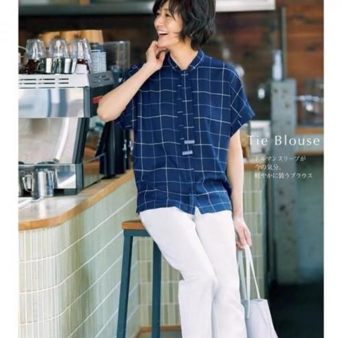 西服 越宽松、越减龄!日本52岁模特的“高级蓝”穿搭,优雅舒适好喜欢