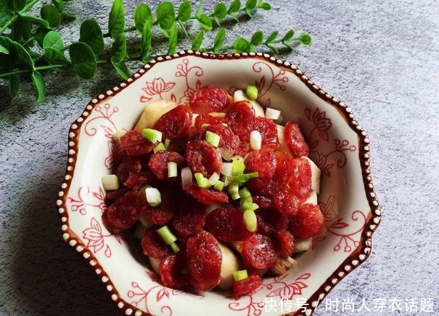 秋天|秋天的山药最美味,配上这食材,不加一滴油和盐,脾胃舒服人精神