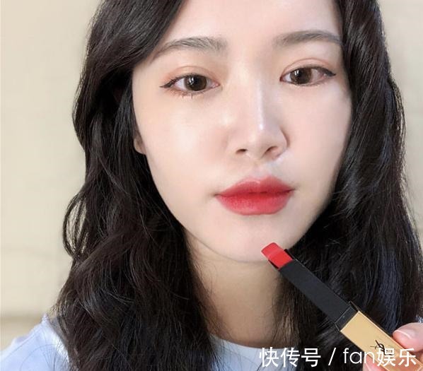 唇部|女生出门前涂口红时,这3个“动作”等于慢性毁容,小心越变越丑!