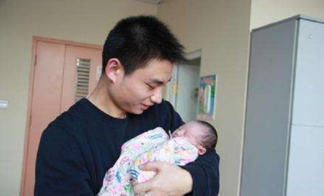 生僻字|给孩子起名“吴赖”,谁知护士把名字打错,妈妈却惊喜:不改了