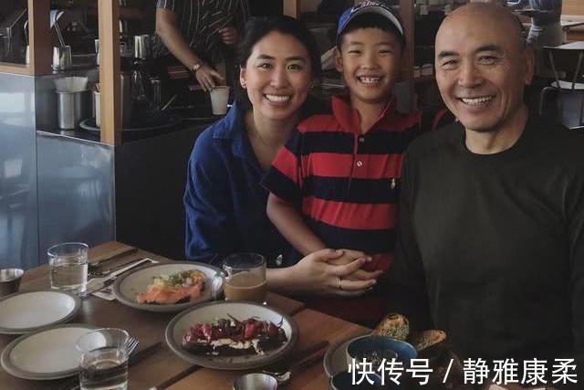 异母|郎平女儿与异母弟弟聚餐！父亲为她15年未娶，60岁再婚生子8岁