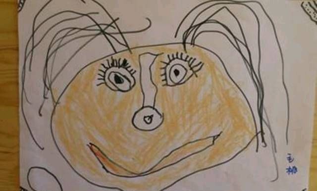 孩子们|老师让孩子画妈妈的《睡姿》看到最后一个,老师忍不住笑了