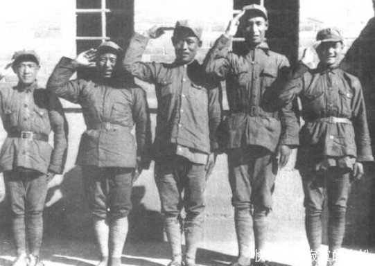 政委|他本该是红四方面军的总政委，因被嫉妒而遭杀害，不然至少是元帅