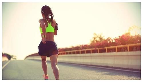 小腿肌肉|跑步减肥，为何小腿越来越粗？或许你的跑姿错了